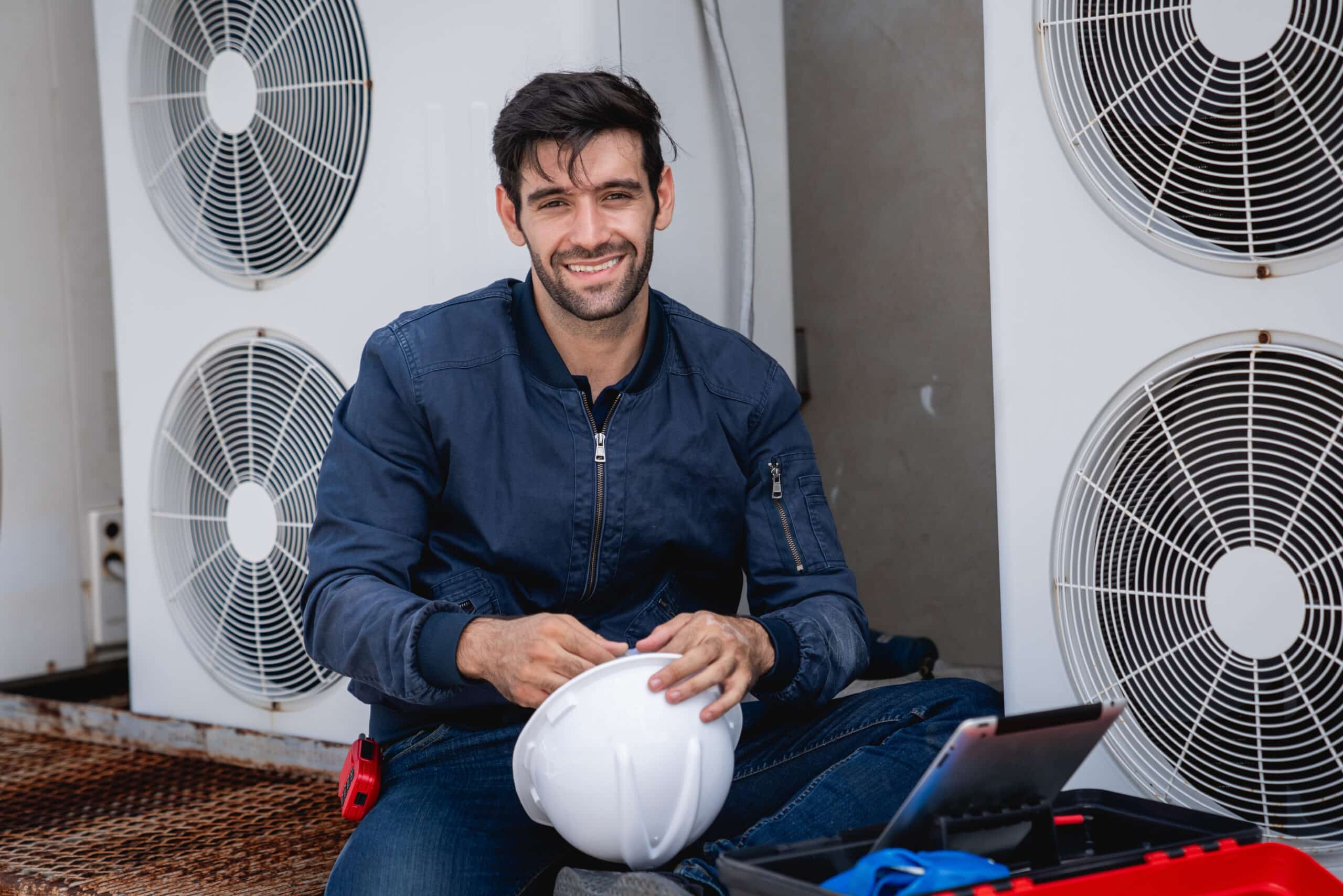 Matthieu, installateur expert de pompes à chaleur Climatt