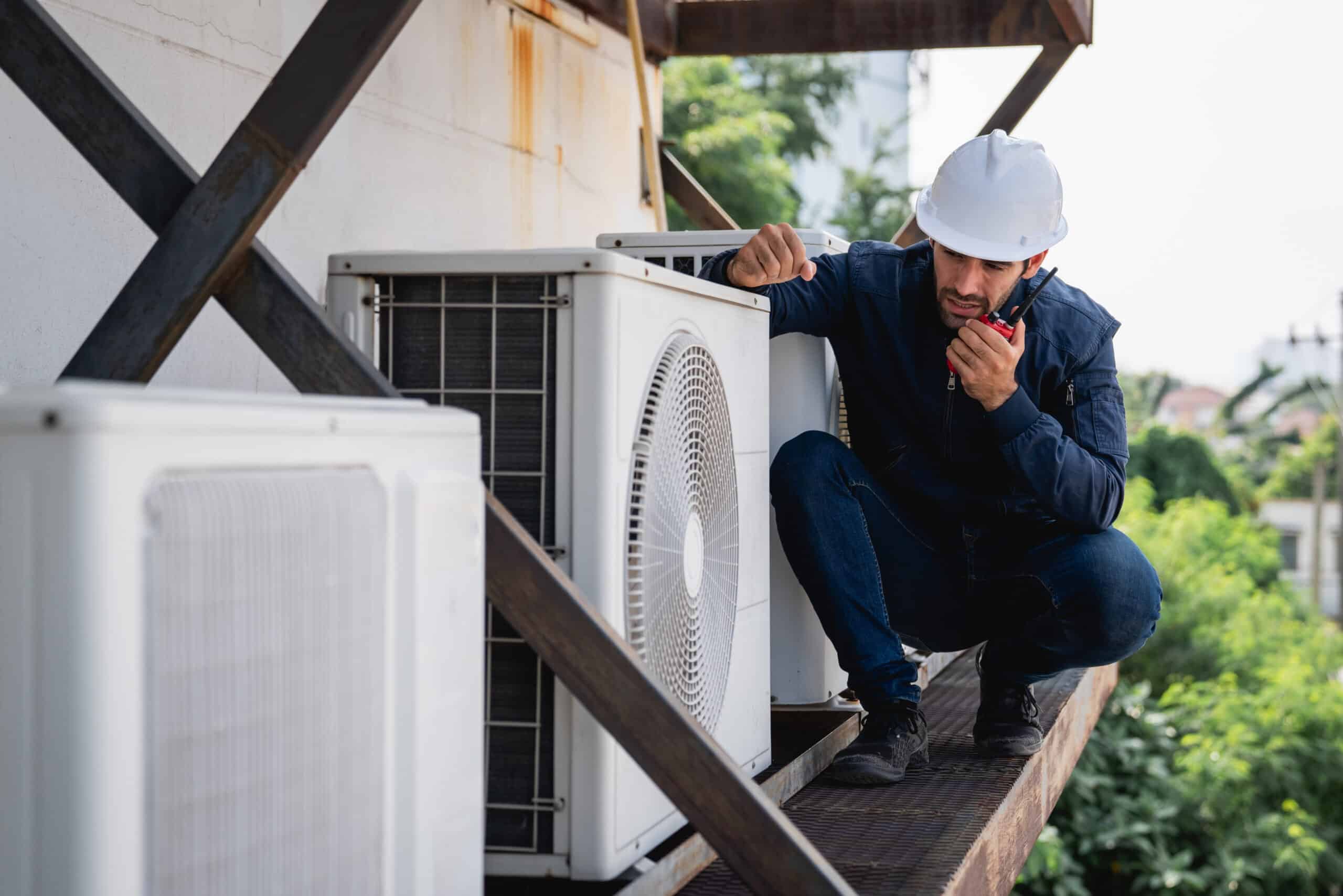 Matthieu, installateur expert de pompes à chaleur Climatt