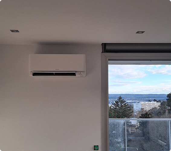 Unité intérieure d'une installation climatisation réversible